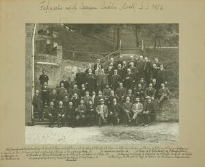 UAG, Bildersammlung Nr. 459 Gruppenaufnahme der Fasspartie 1907.jpg